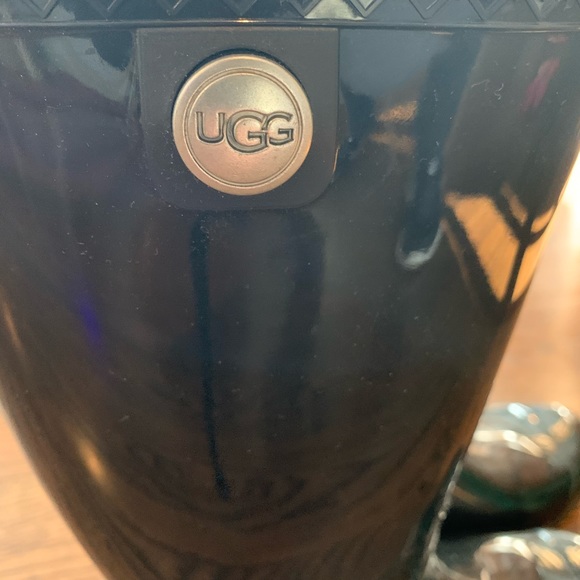 COPY - Ugg Rain boots - Picture 2 of 4